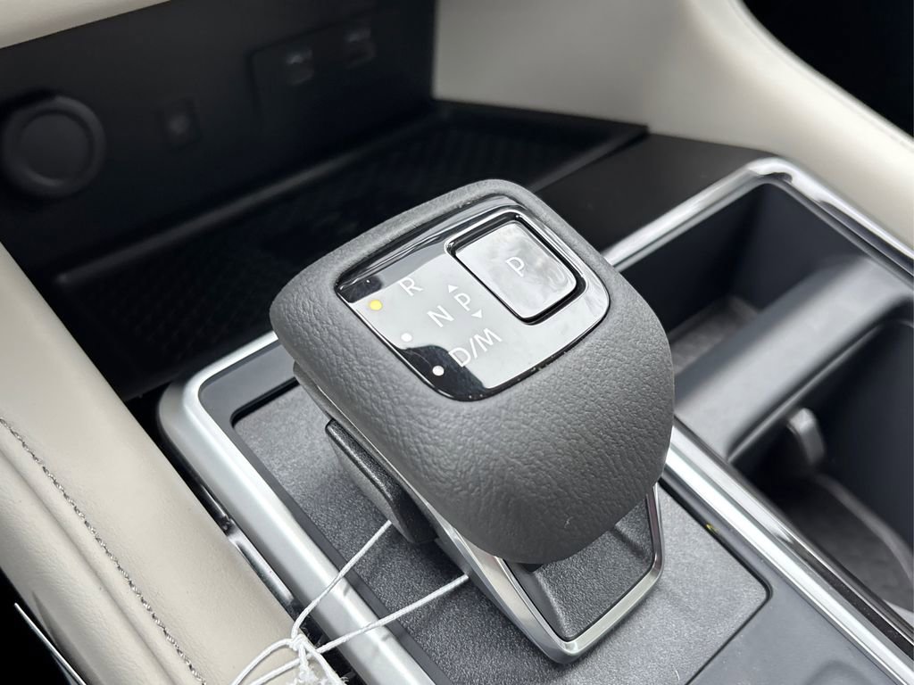 New 2025 Nissan Pathfinder SL image 24