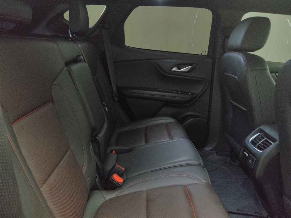 Used 2021 Chevrolet Blazer RS w/ Enhanced Convenience Package FWD image 19