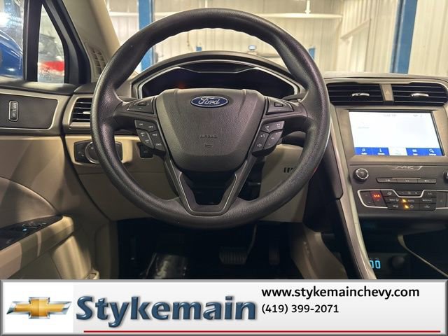 Used 2020 Ford Fusion SE AWD/4WD image 4