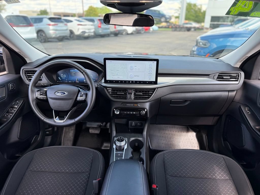 Certified 2024 Ford Escape Active w/ Tech Pack #2 AWD/4WD image 2