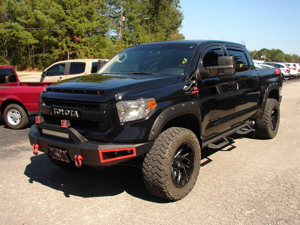 Used 2017 Toyota Tundra Limited image 1