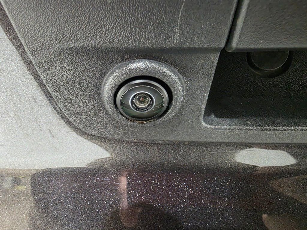 Used 2022 RAM 1500 Classic SLT image 27