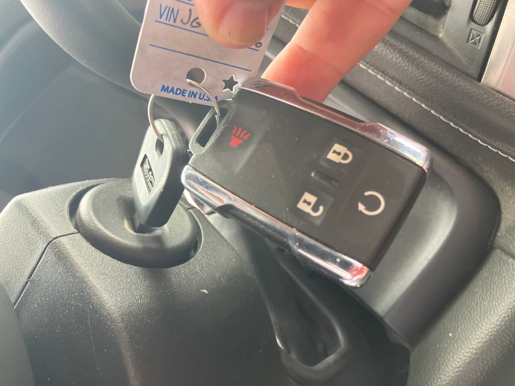 Used 2018 GMC Sierra 1500 SLT AWD/4WD image 32