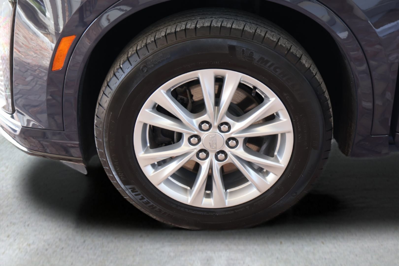 Used 2024 Cadillac XT6 Luxury FWD image 31