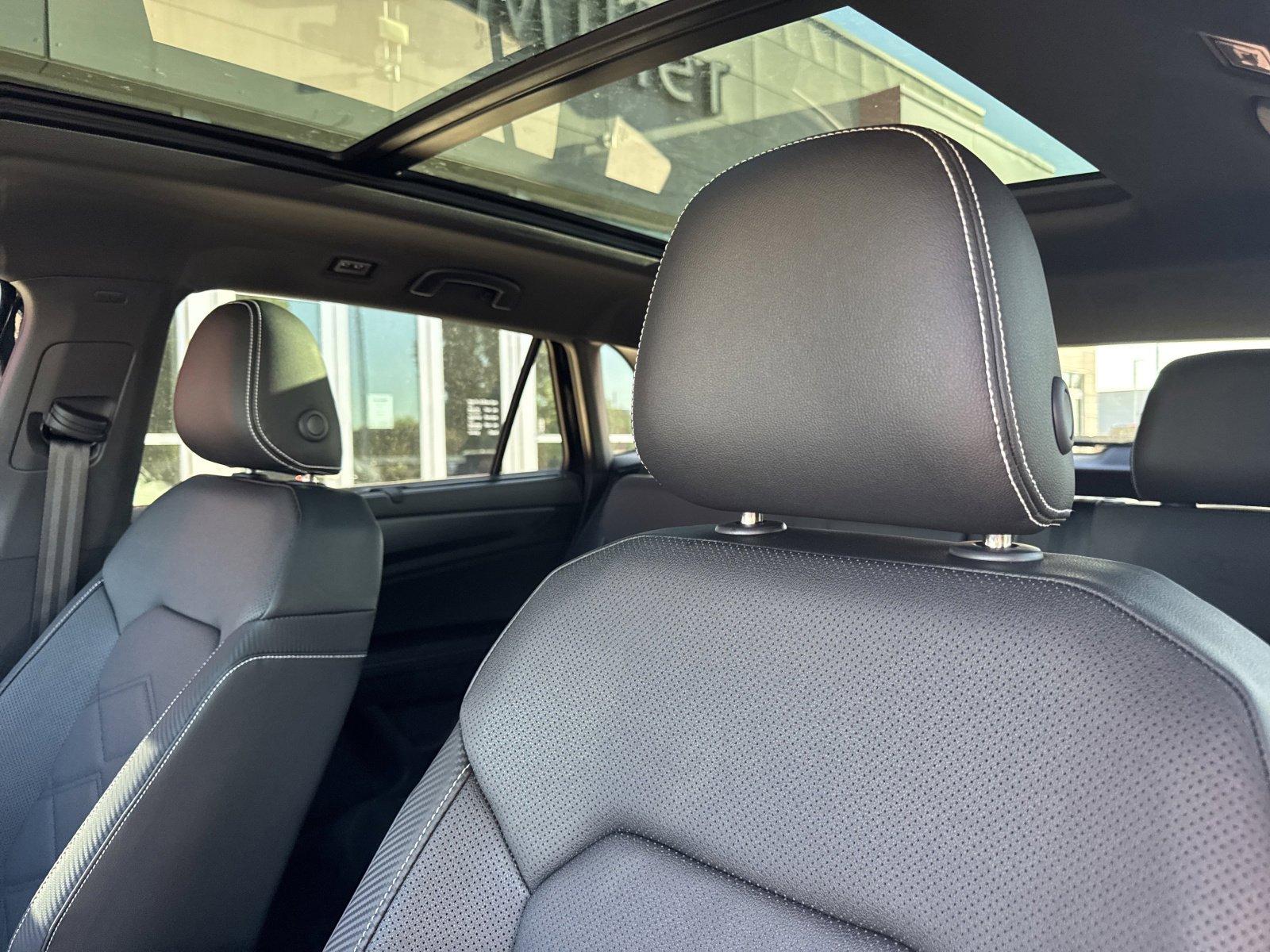 New 2026 Volkswagen Atlas Cross Sport SE image 16