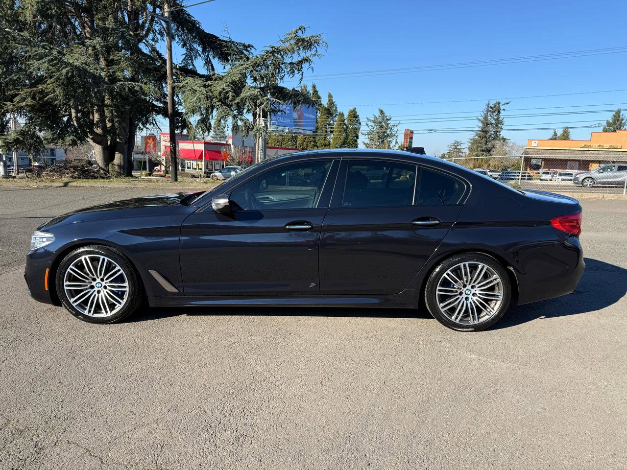 Used 2018 BMW M550i xDrive AWD/4WD image 2