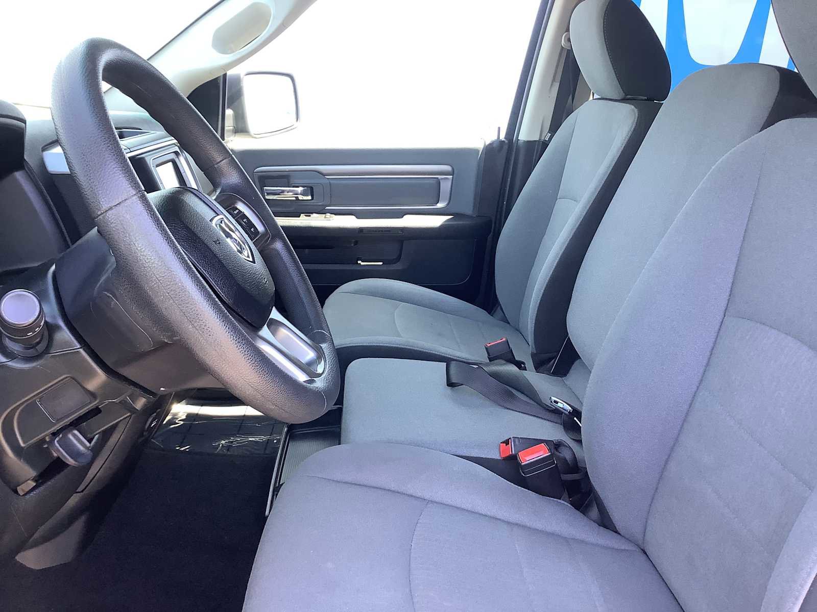 Used 2021 RAM 1500 Classic SLT AWD/4WD image 2