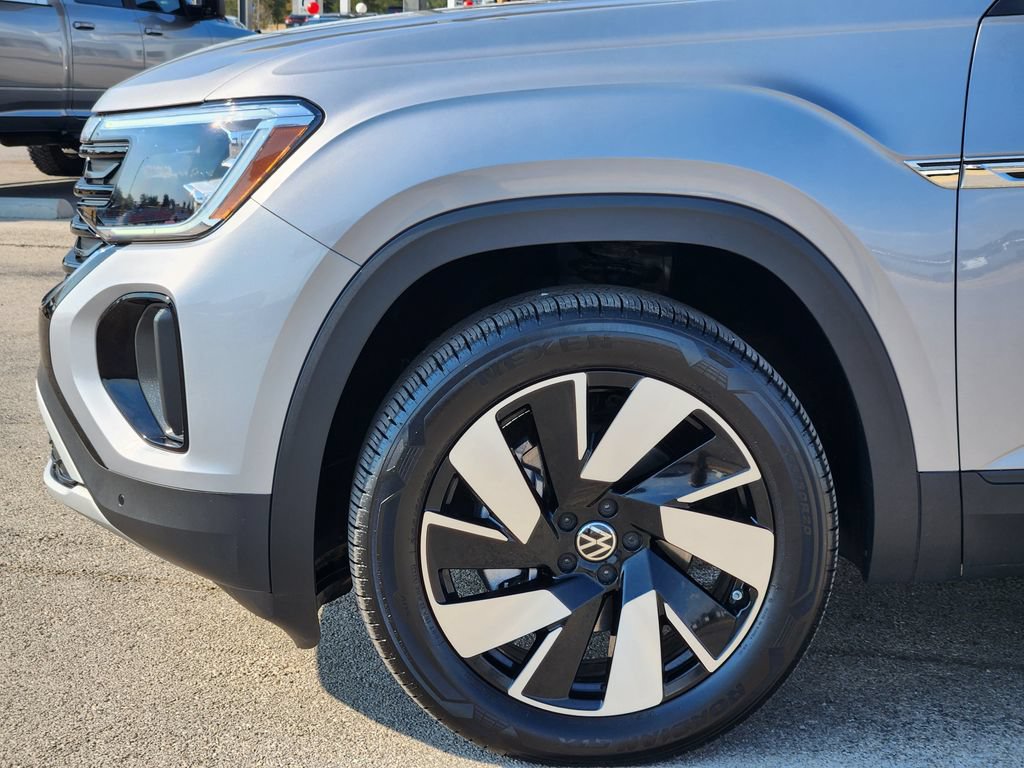 Used 2026 Volkswagen Atlas Cross Sport SE FWD image 9