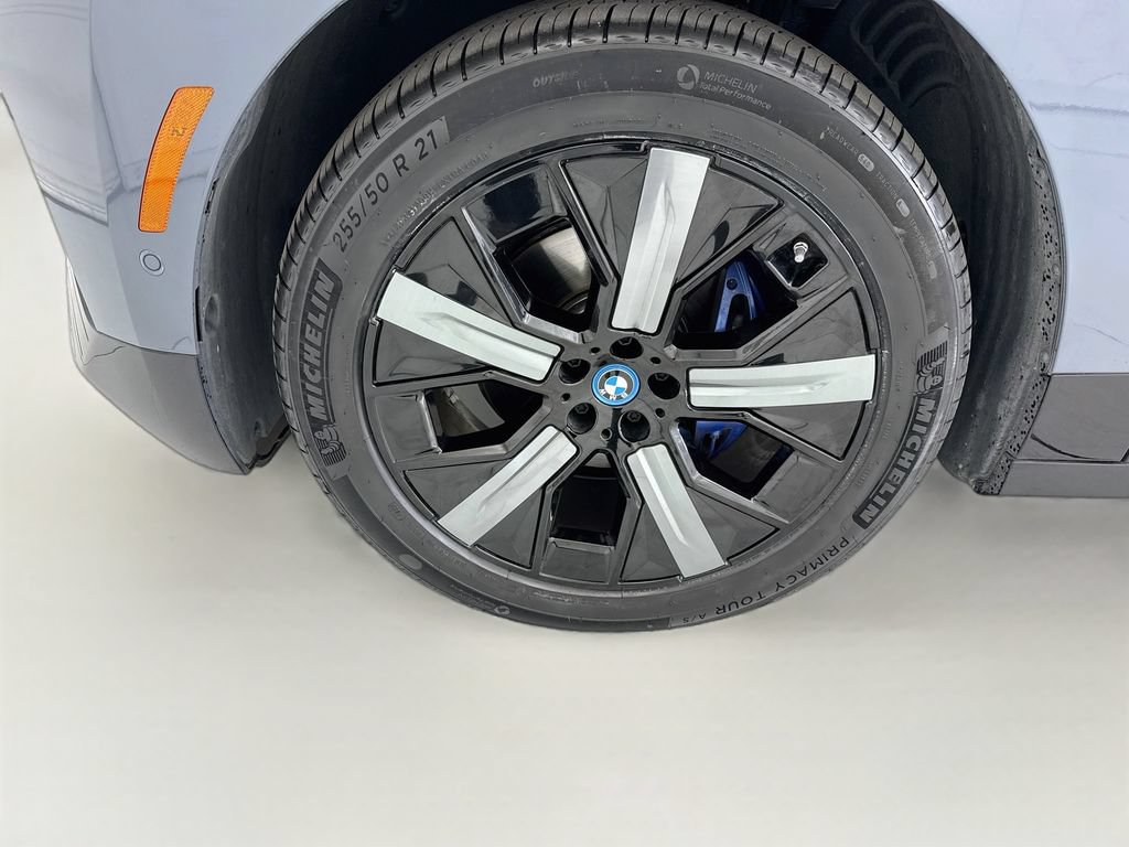 Certified 2024 BMW iX xDrive50 w/ Sport Package AWD/4WD image 28