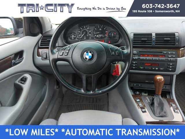 Used 2001 BMW 325i Sedan image 16