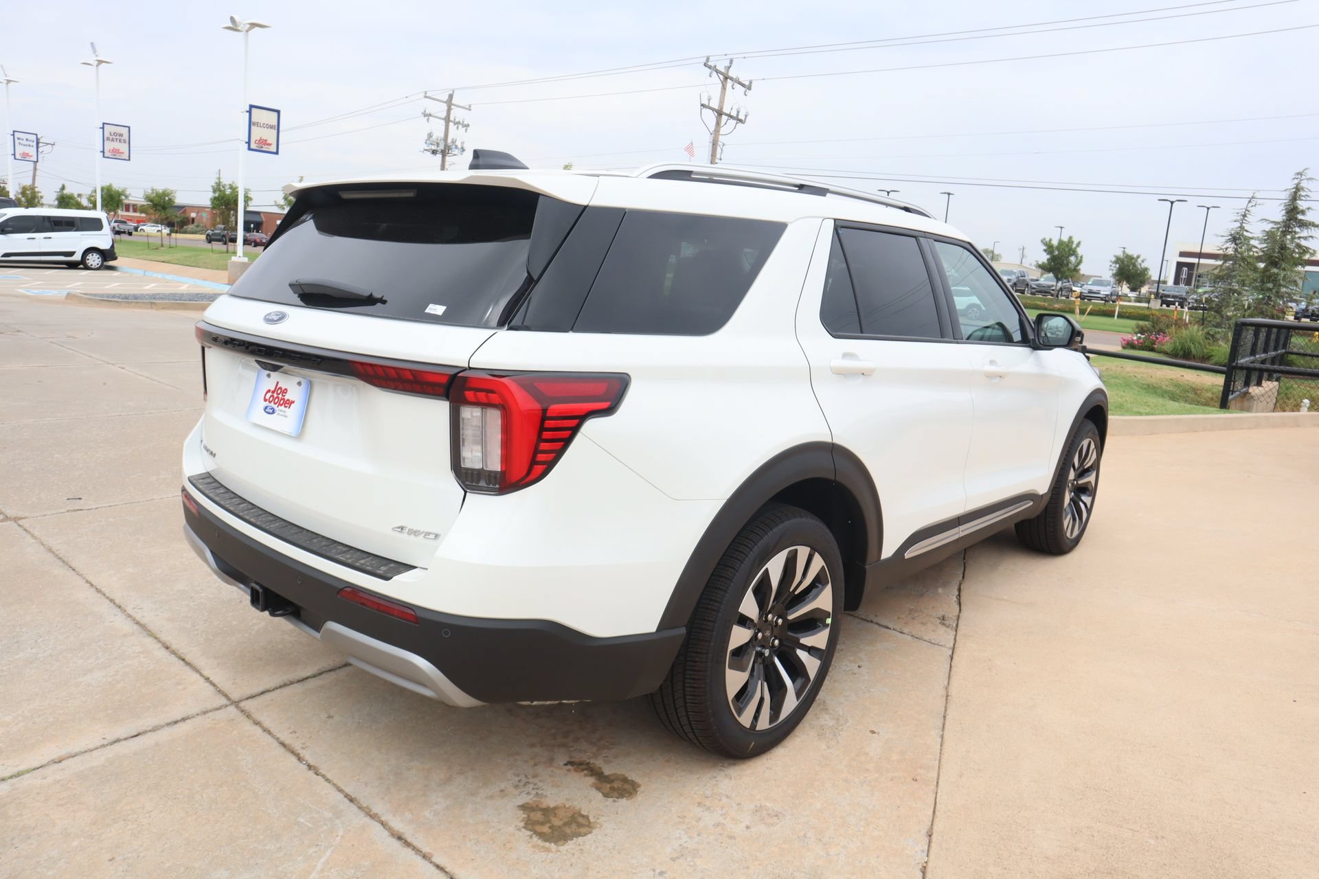 New 2026 Ford Explorer Platinum w/ LUX Leather Package AWD/4WD image 24