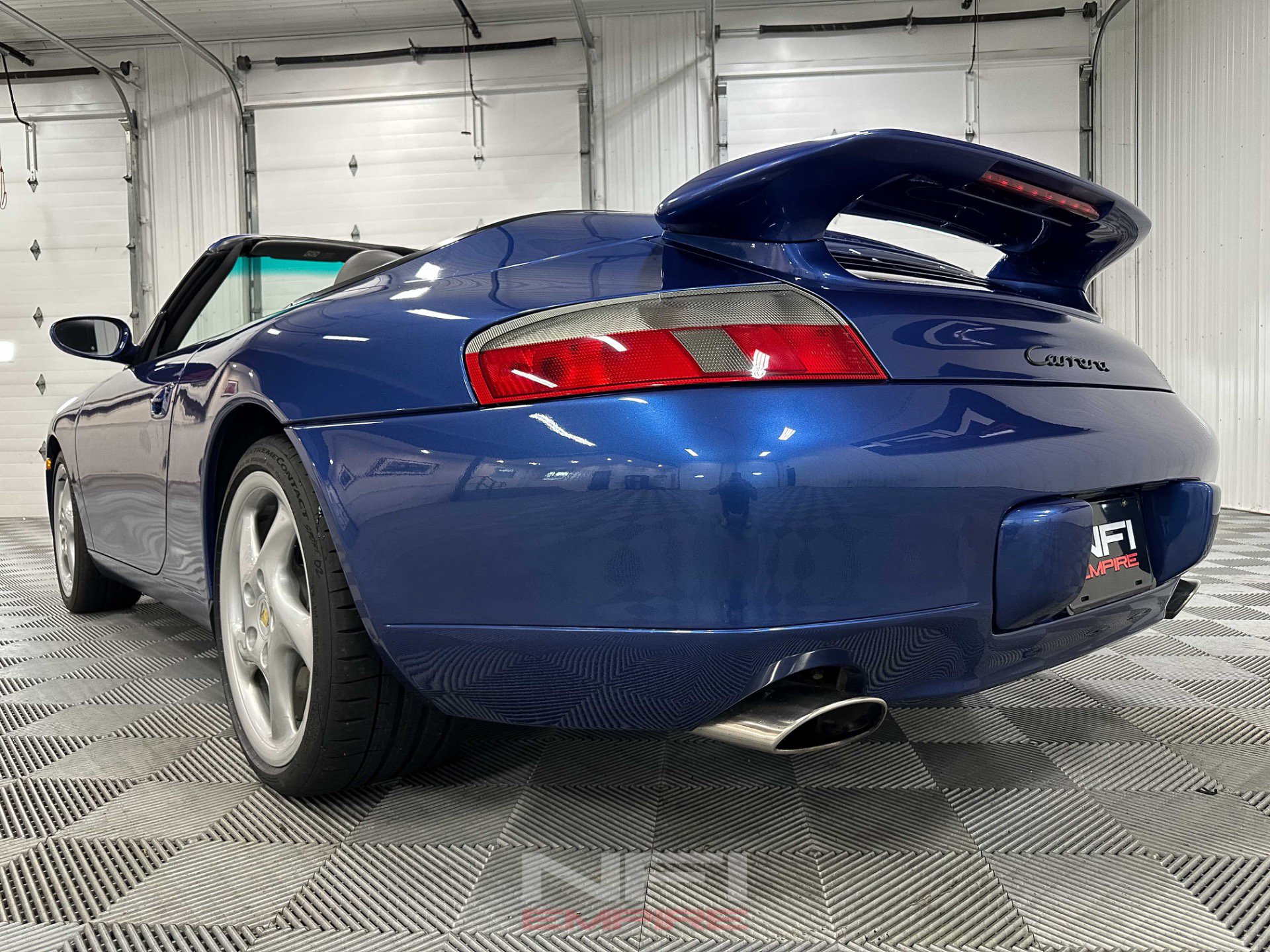 Used 2002 Porsche 911 Cabriolet image 30