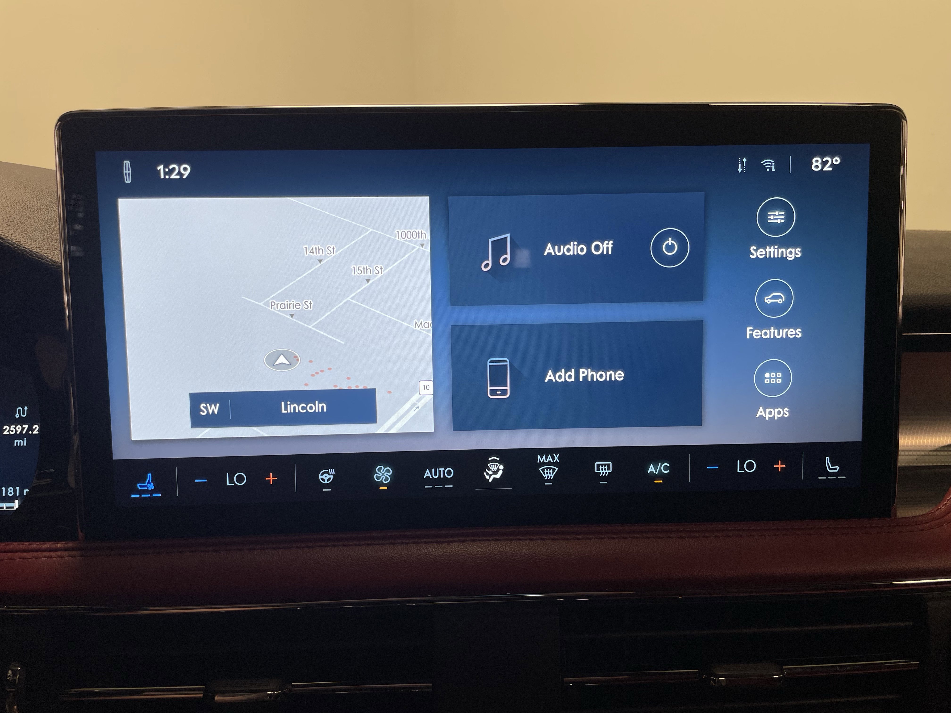 Used 2023 Lincoln Corsair Reserve w/ Equipment Group 202A image 9