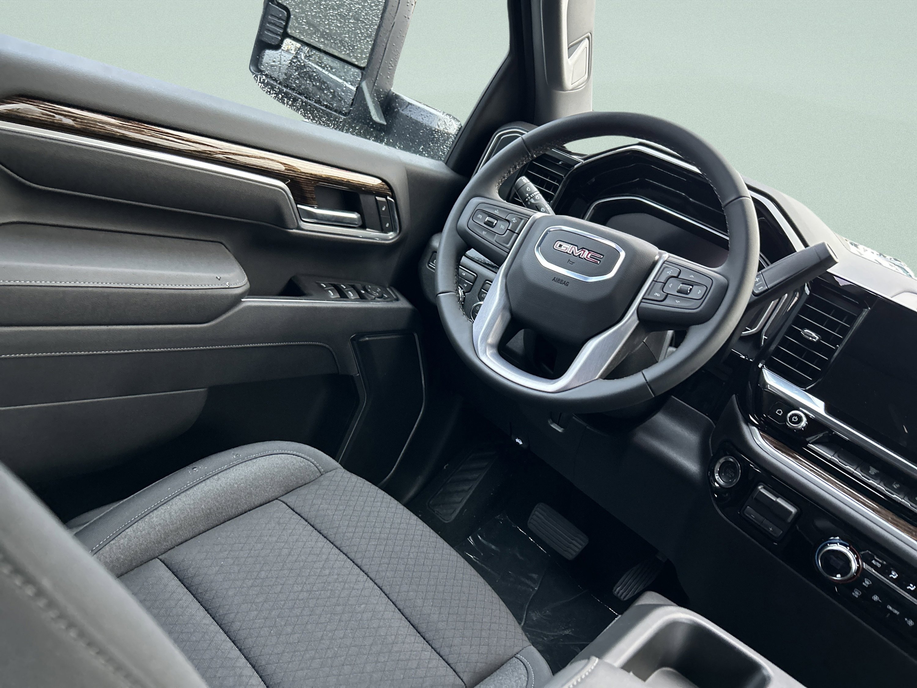 New 2025 GMC Sierra 3500 SLE w/ Preferred Package image 39