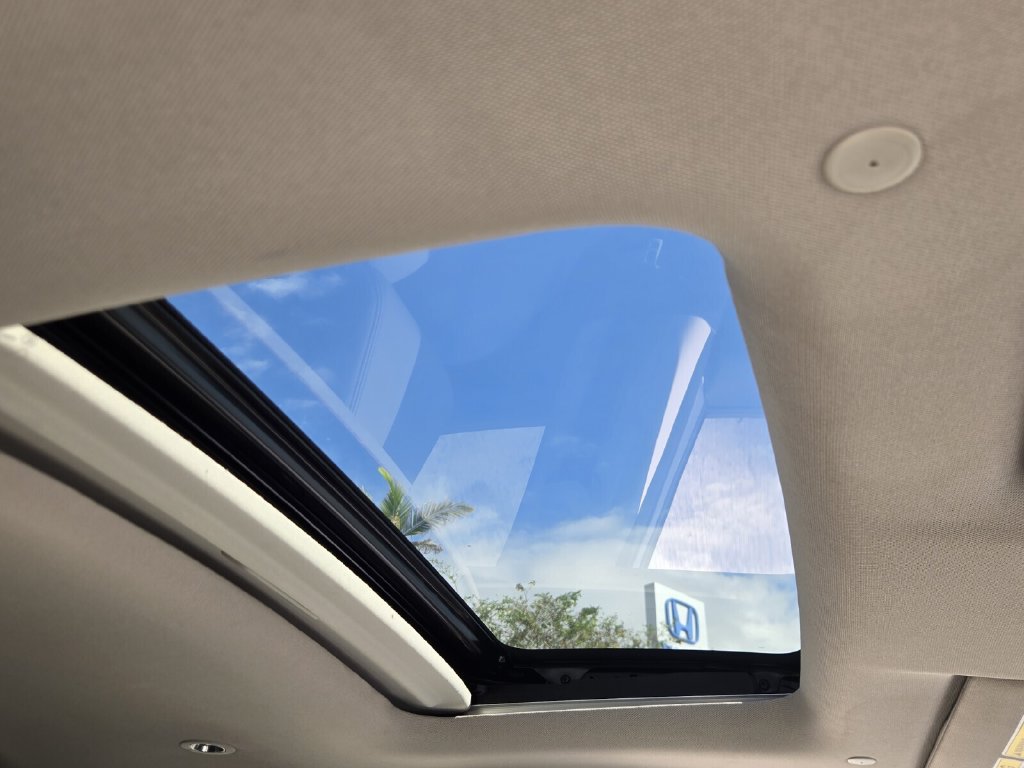Certified 2024 Honda HR-V EX-L image 18