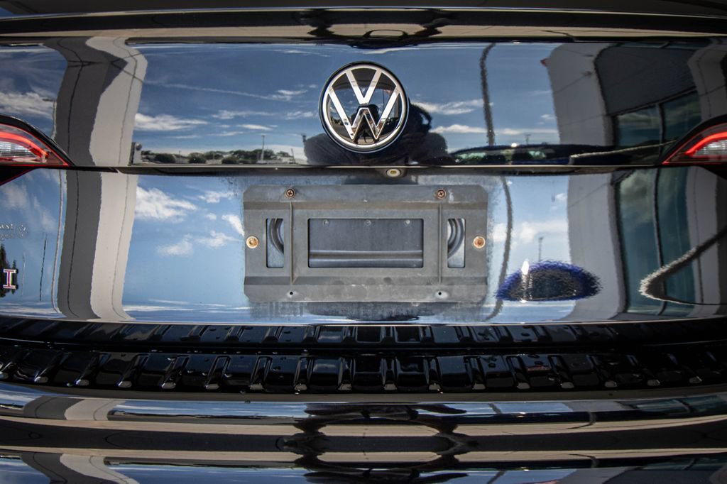 Used 2022 Volkswagen Jetta GLI Autobahn FWD image 14