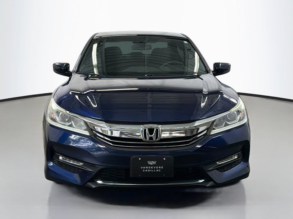 Used 2016 Honda Accord Sport image 2