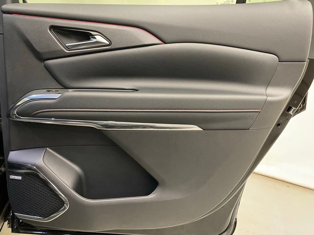 New 2026 Chevrolet Traverse RS w/ LPO, Floor Liner Package AWD/4WD image 13