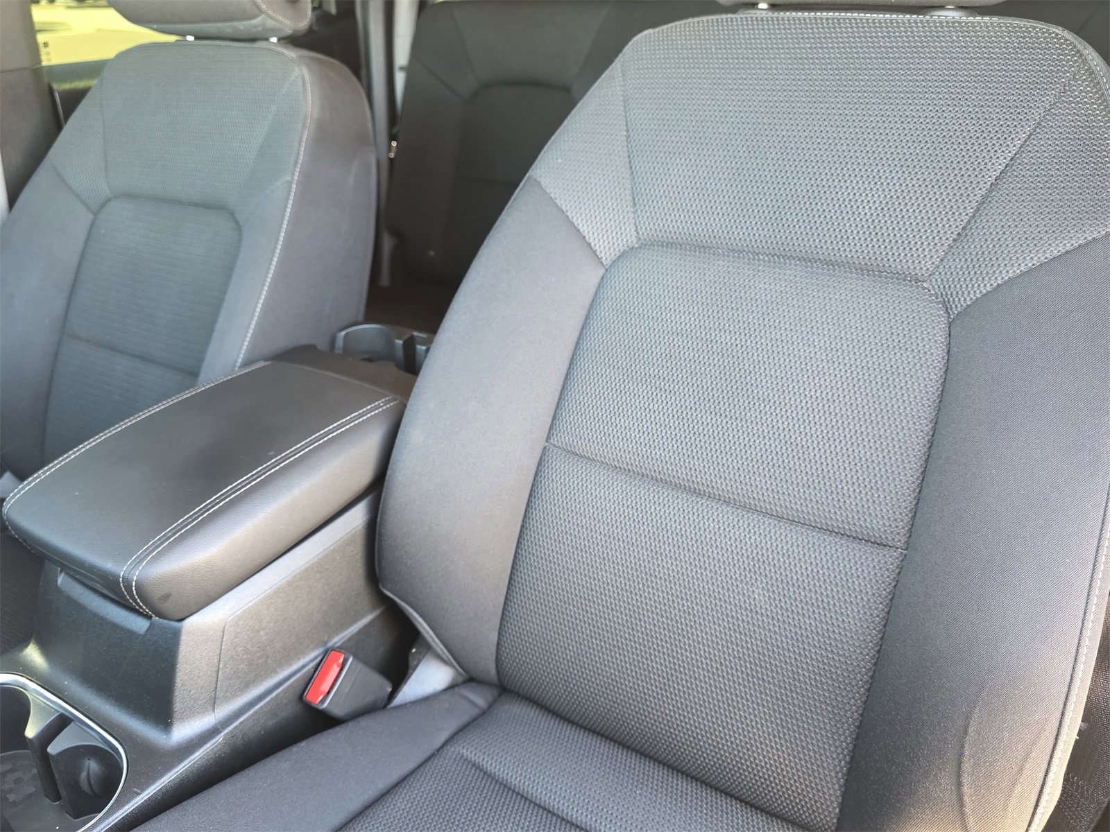 Used 2024 GMC Canyon Elevation w/ Convenience Package image 15