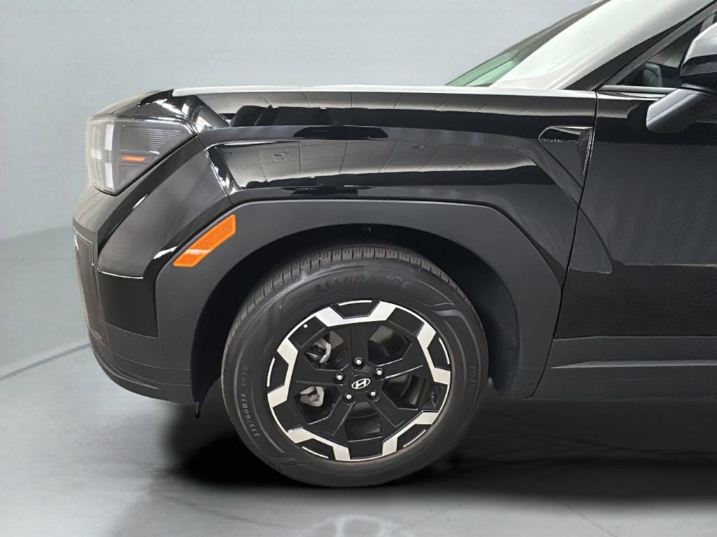 Used 2025 Hyundai Santa Fe SE image 3
