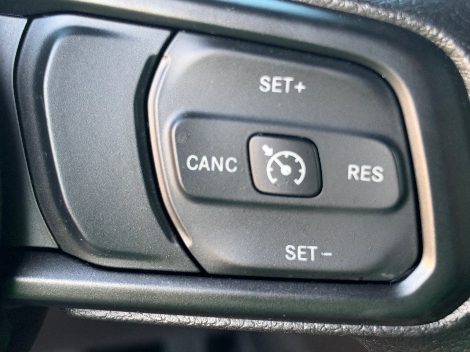 Used 2024 Jeep Wrangler Unlimited Sport AWD/4WD image 27