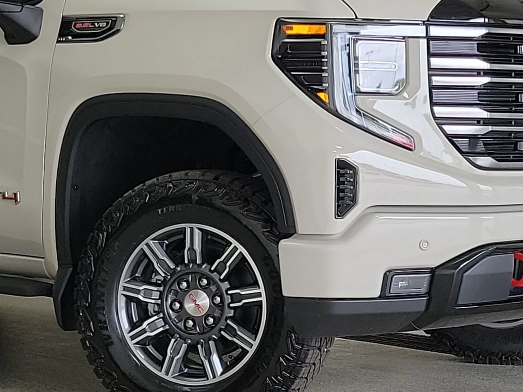 Certified 2026 GMC Sierra 1500 AT4 w/ AT4 Premium Package AWD/4WD image 2