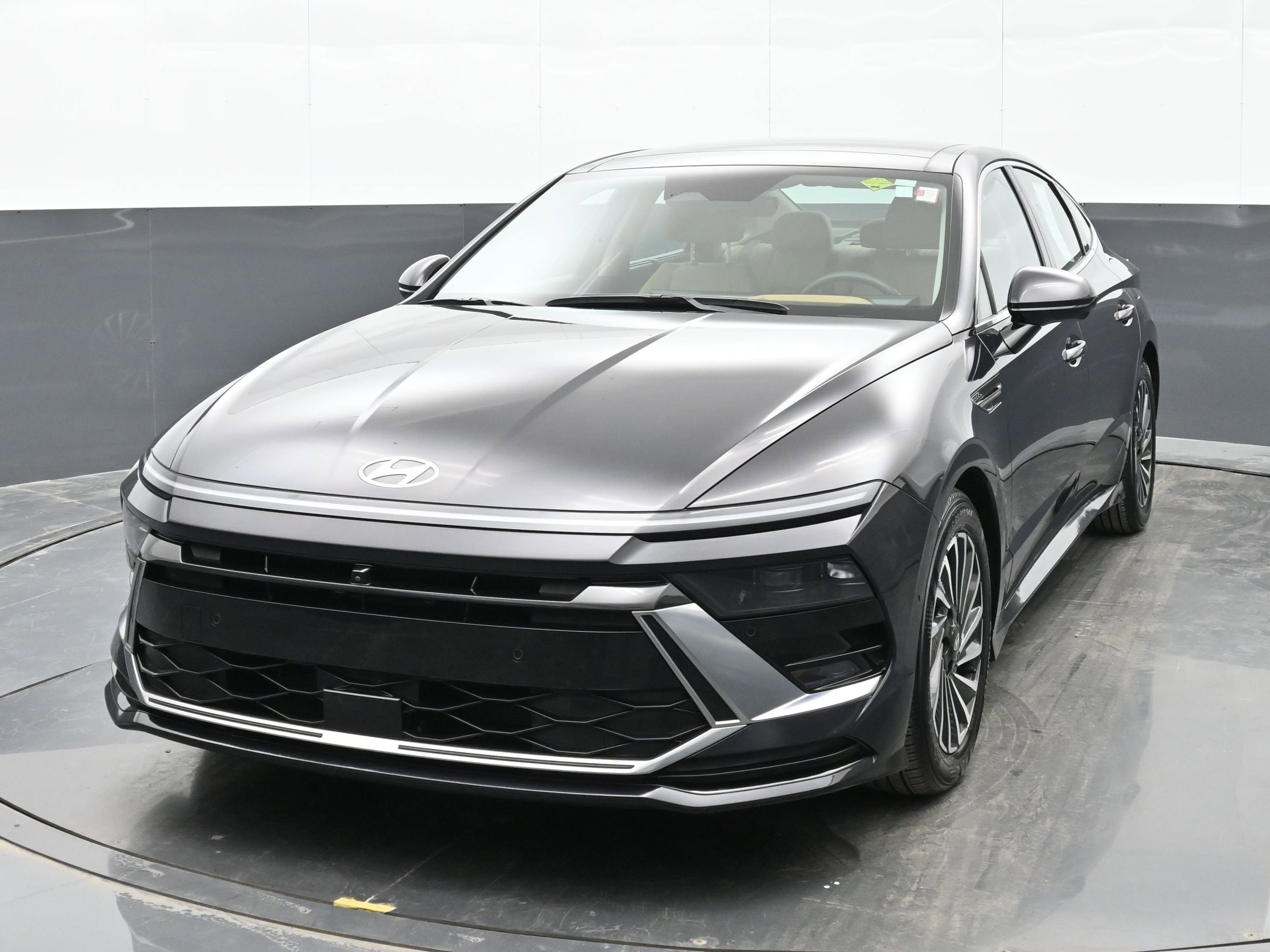 Certified 2025 Hyundai Sonata Limited image 4