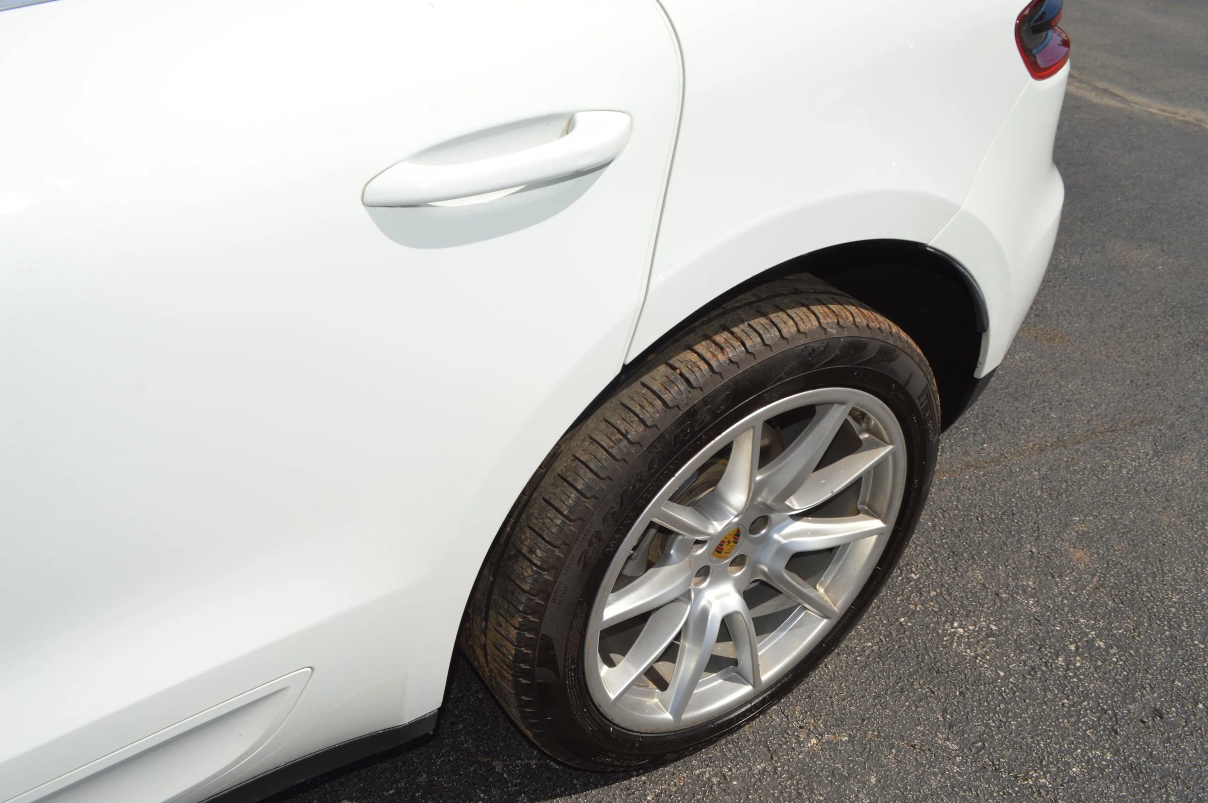 Used 2017 Porsche Macan S image 4