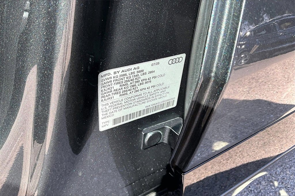 Used 2025 Audi SQ5 Premium Plus image 30