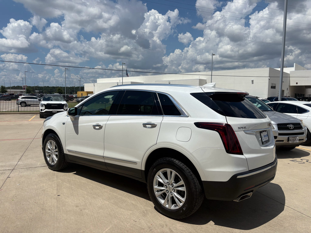 Used 2021 Cadillac XT5 Luxury w/ LPO, Floor Liner Package FWD image 6