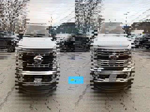 New 2026 Ford F550 4x4 Supercab Super Duty w/ XLT Value Package image 2