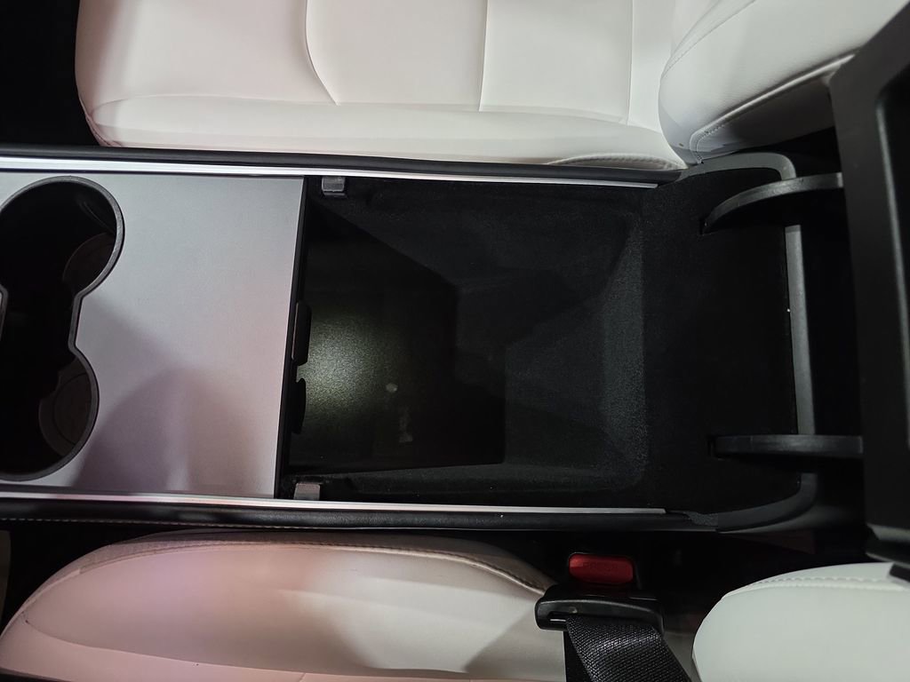 Used 2022 Tesla Model Y Performance image 26