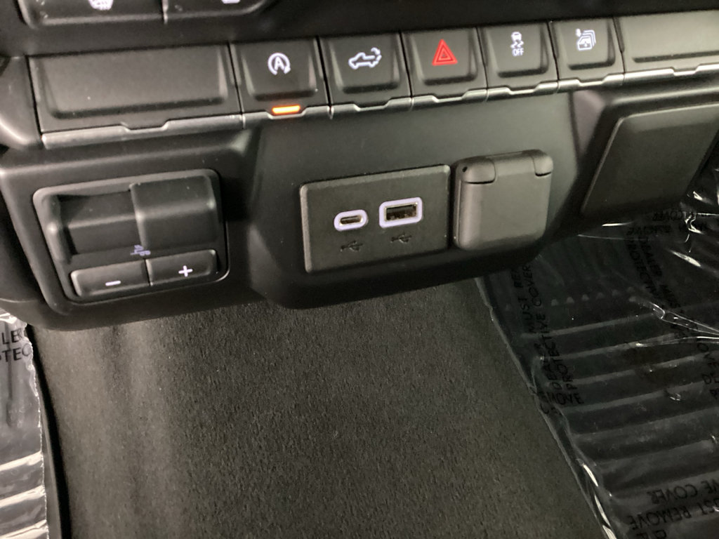 Used 2019 Chevrolet Silverado 1500 RST w/ All-Star Edition AWD/4WD image 23