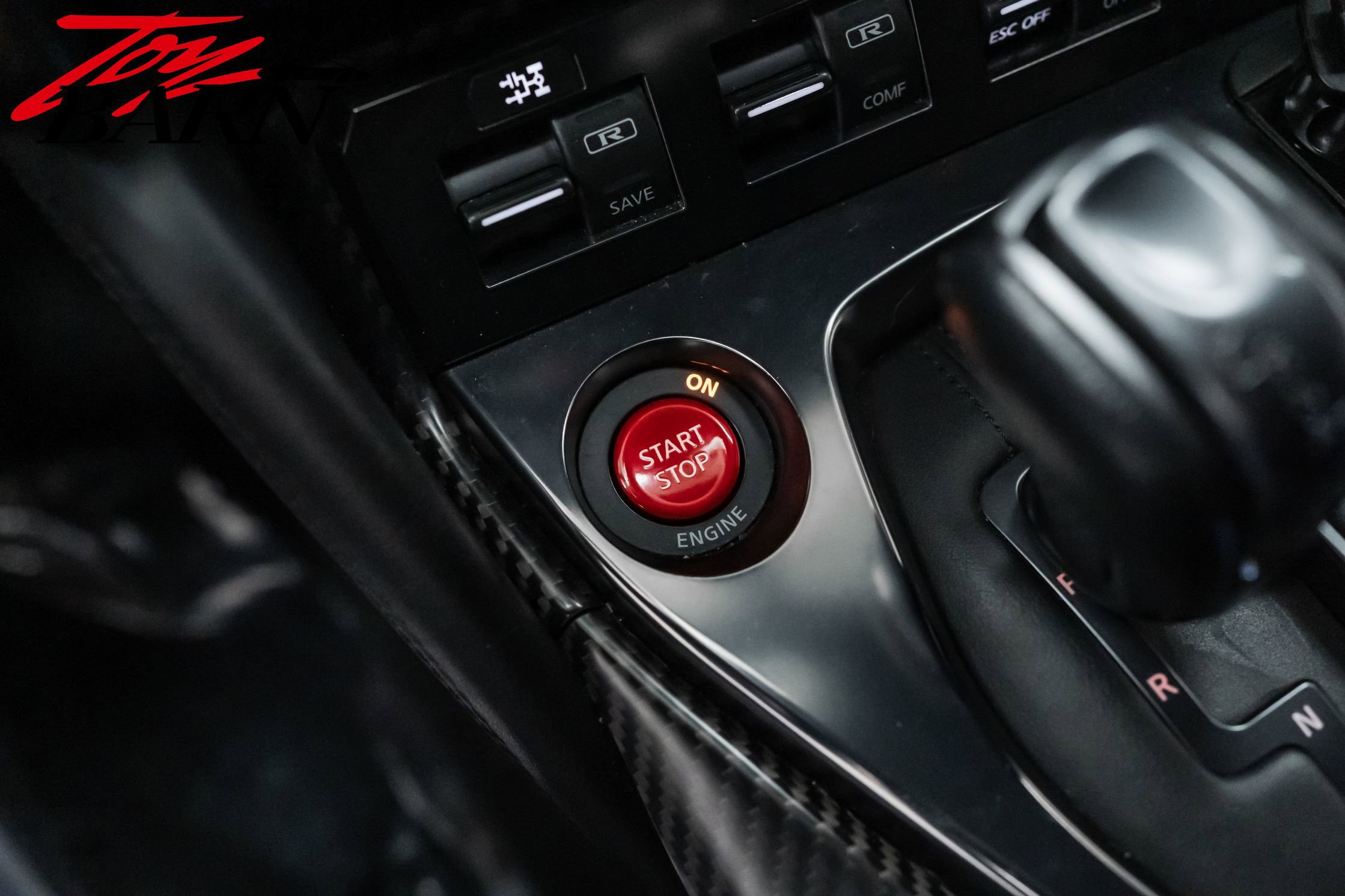 Used 2018 Nissan GT-R Premium image 44