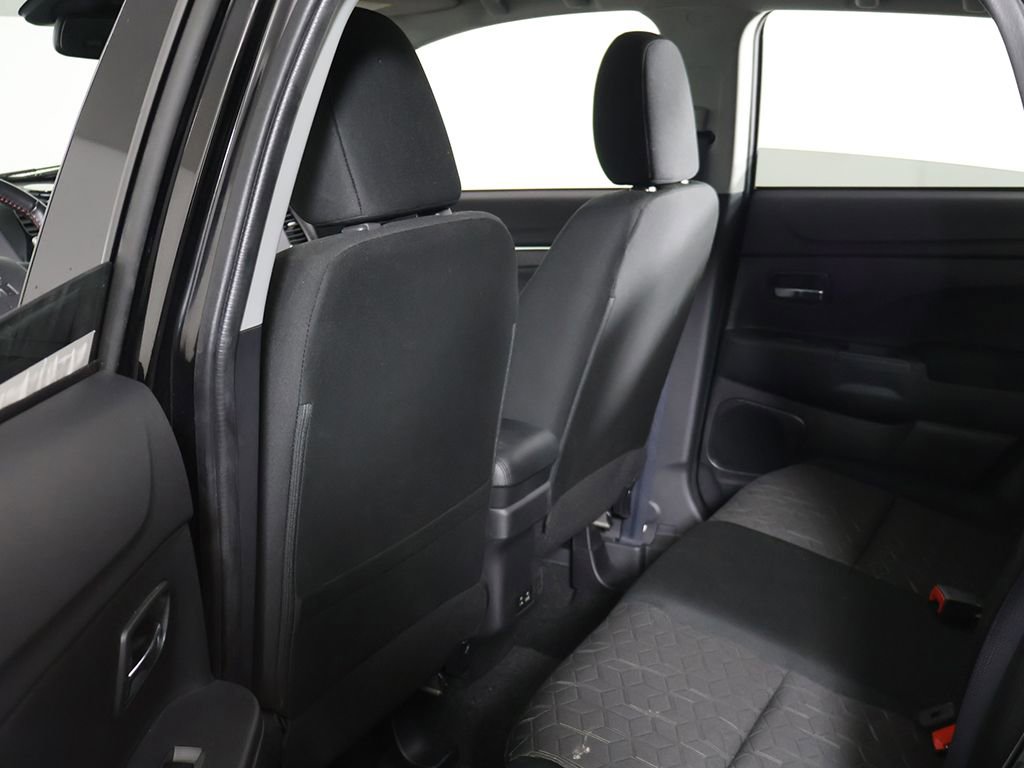 Used 2024 Mitsubishi Outlander Sport LE AWD/4WD image 24
