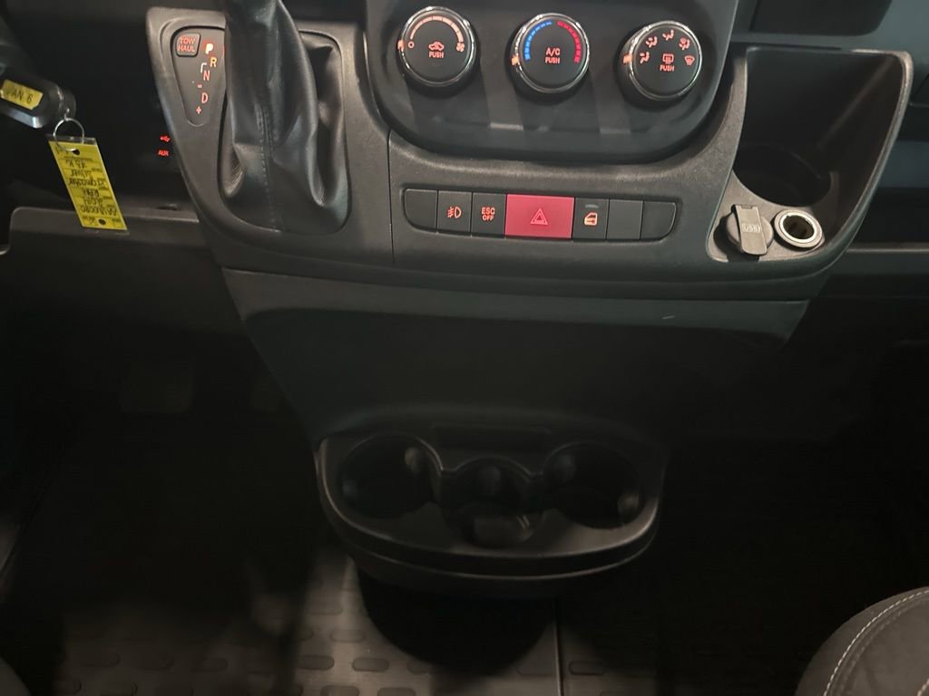 Used 2014 RAM ProMaster 2500 w/ Interior Convenience Group FWD image 18
