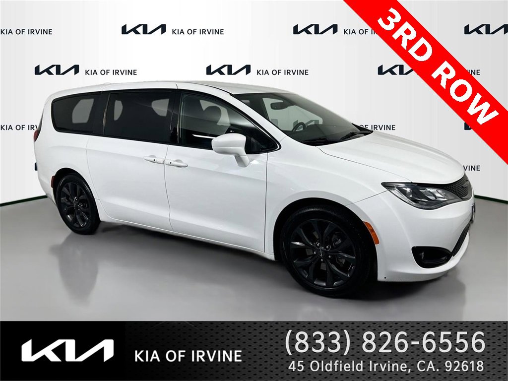 Used 2020 Chrysler Pacifica Touring w/ S Appearance Package