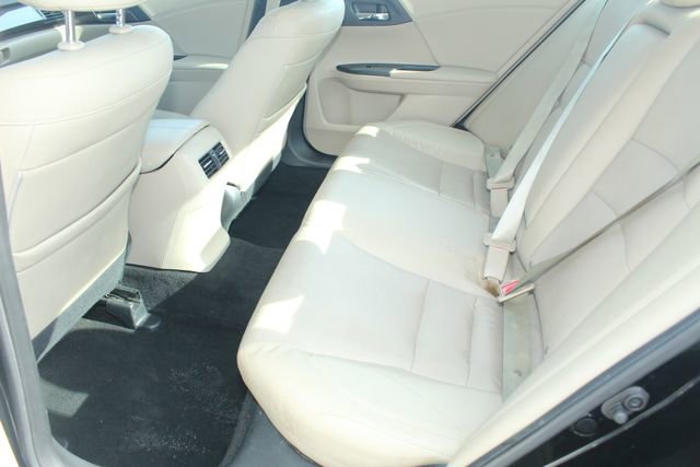 Used 2017 Honda Accord EX-L image 25