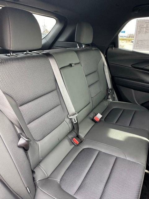 Used 2023 Chevrolet TrailBlazer RS w/ Convenience Package image 17