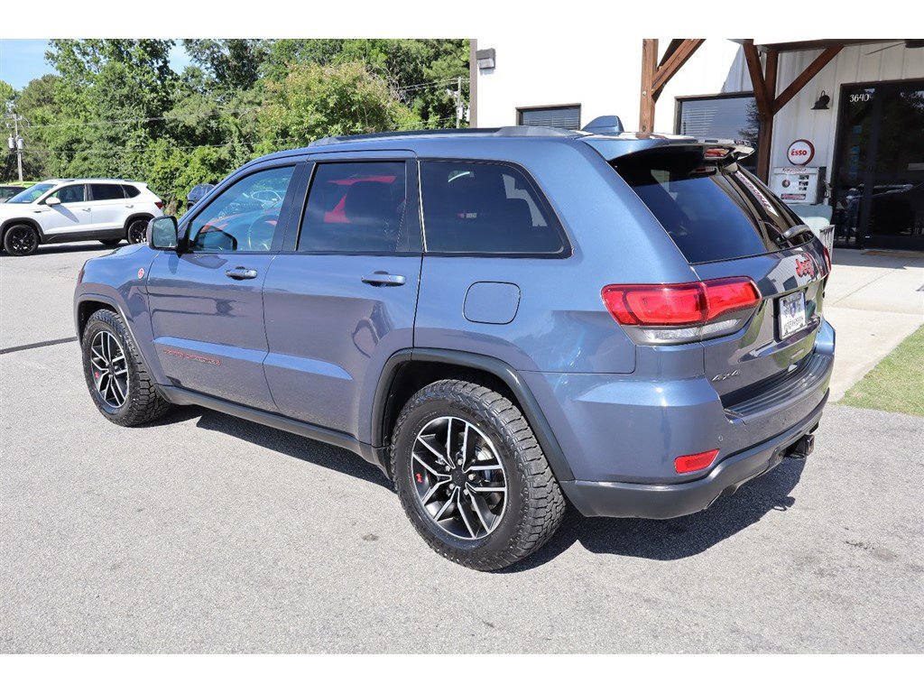 Used 2021 Jeep Grand Cherokee Trailhawk w/ Premium Lighting Group AWD/4WD image 3