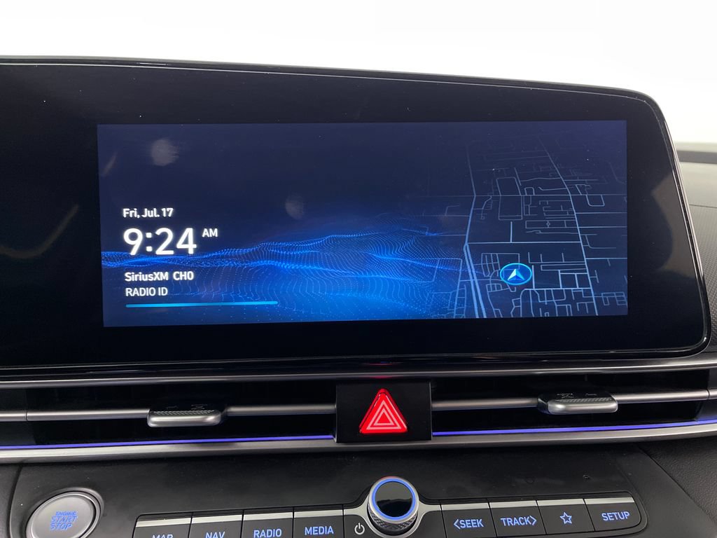 Certified 2025 Hyundai Elantra SEL FWD image 22