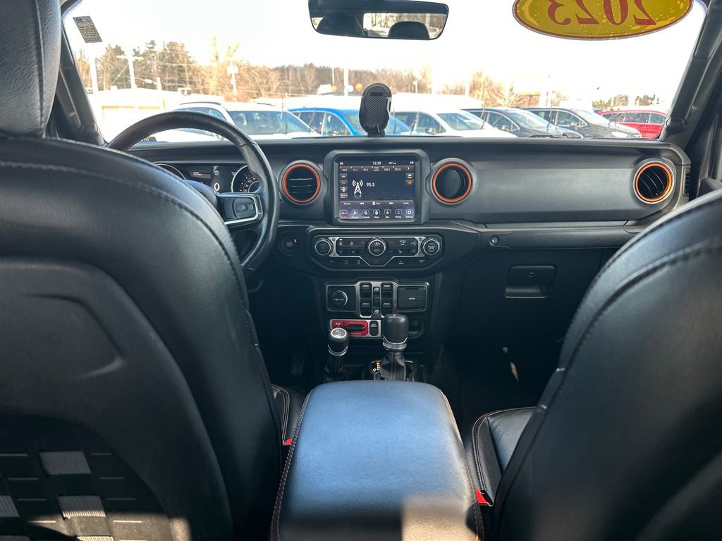 Used 2023 Jeep Gladiator Mojave w/ Cold Weather Group image 42