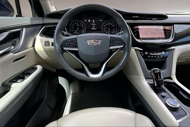 Used 2021 Cadillac XT6 Premium Luxury image 8