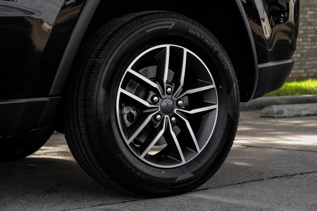 Used 2022 Jeep Grand Cherokee Limited w/ Tech Group image 67