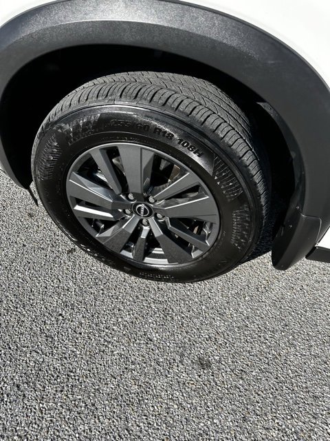 Used 2024 Nissan Pathfinder SV image 9