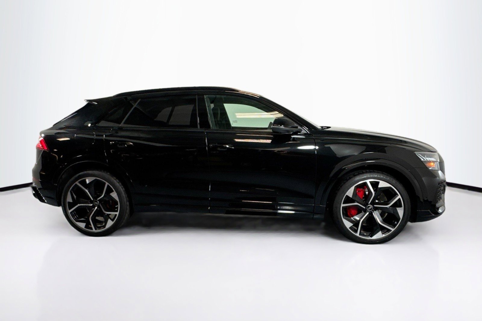 Used 2024 Audi RS Q8 image 4