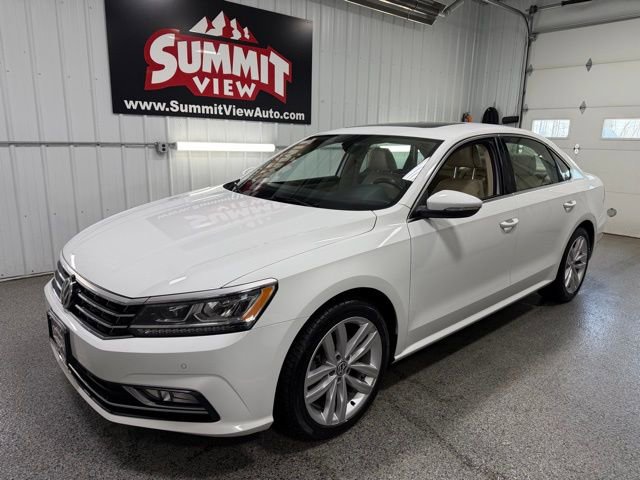 Used 2018 Volkswagen Passat 2.0T SE FWD image 1