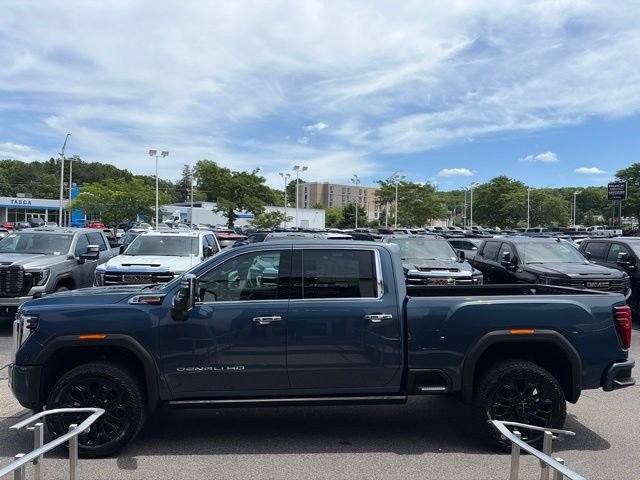 New 2026 GMC Sierra 2500 Denali w/ Denali Reserve Package AWD/4WD image 6