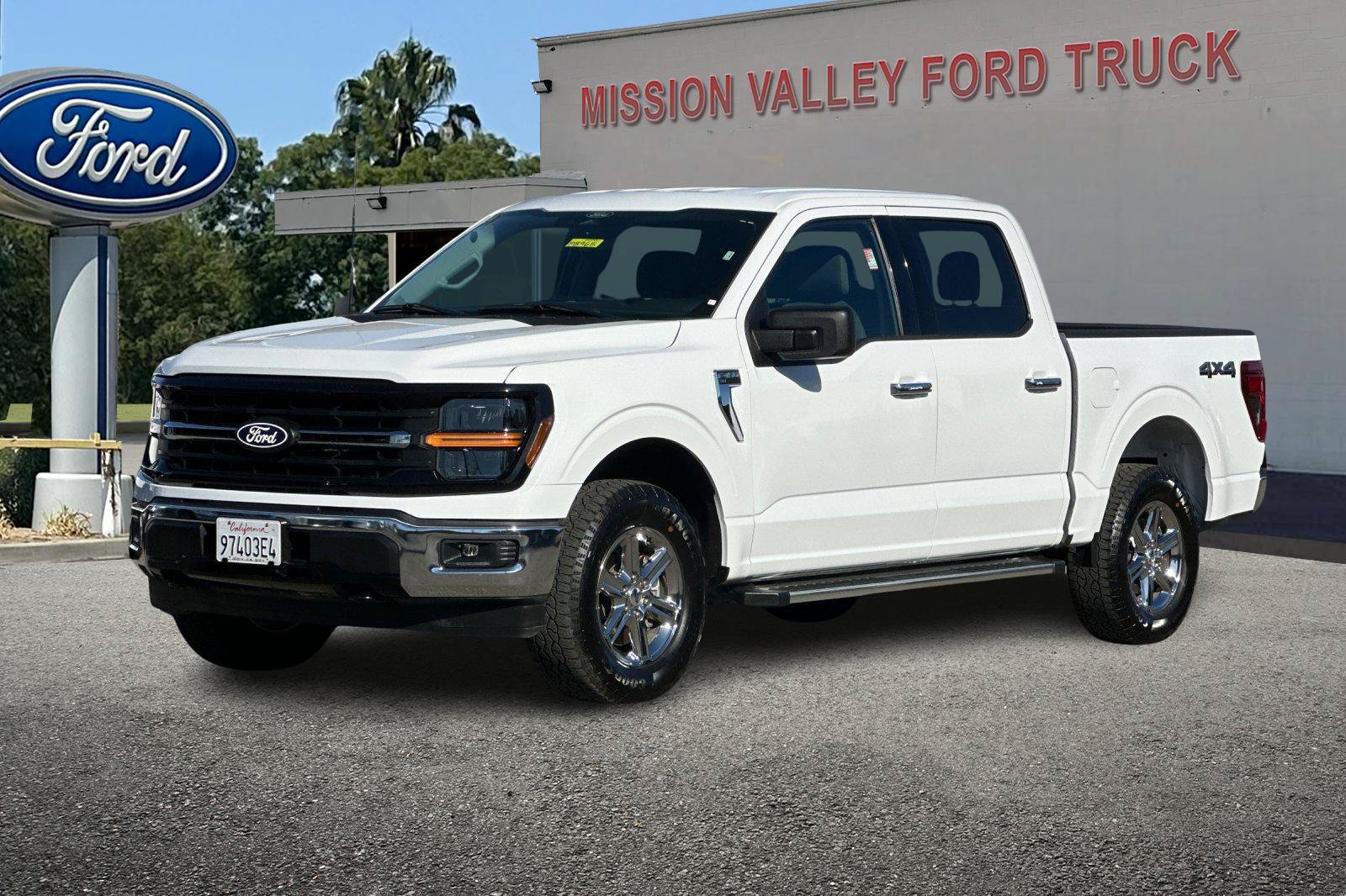 Used 2025 Ford F150 XLT w/ Equipment Group 301A Standard AWD/4WD image 8