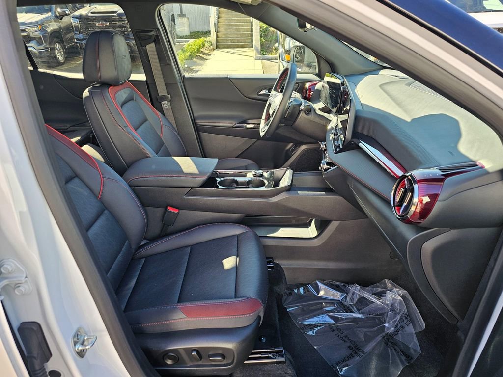 Used 2025 Chevrolet Equinox RS w/ Safety and Technology Package image 11